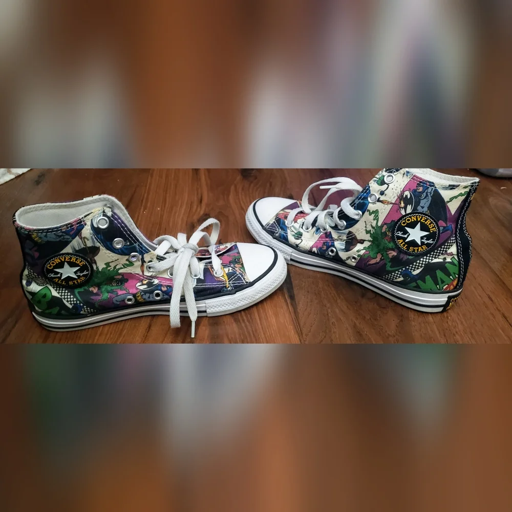 Chuck Taylor Batman Converse Youth Size 3